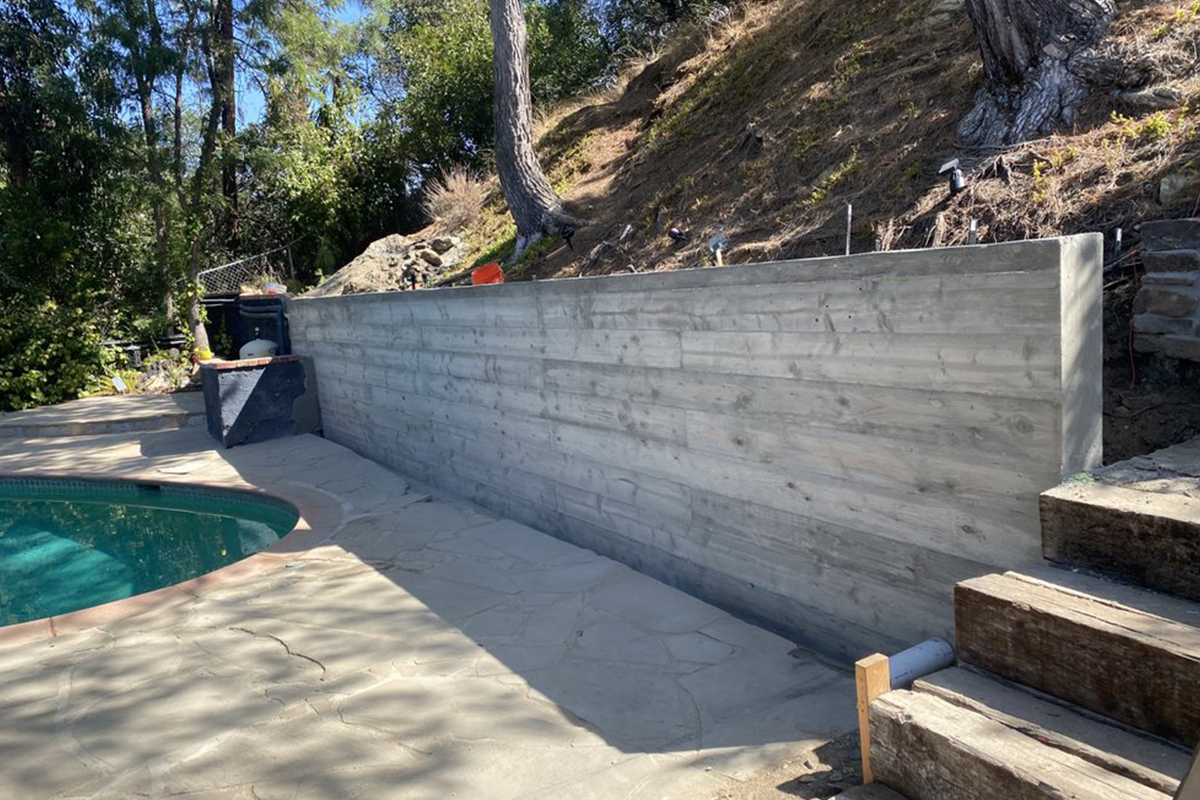 retaining wall built by a retaining wall contractor in Los Angeles